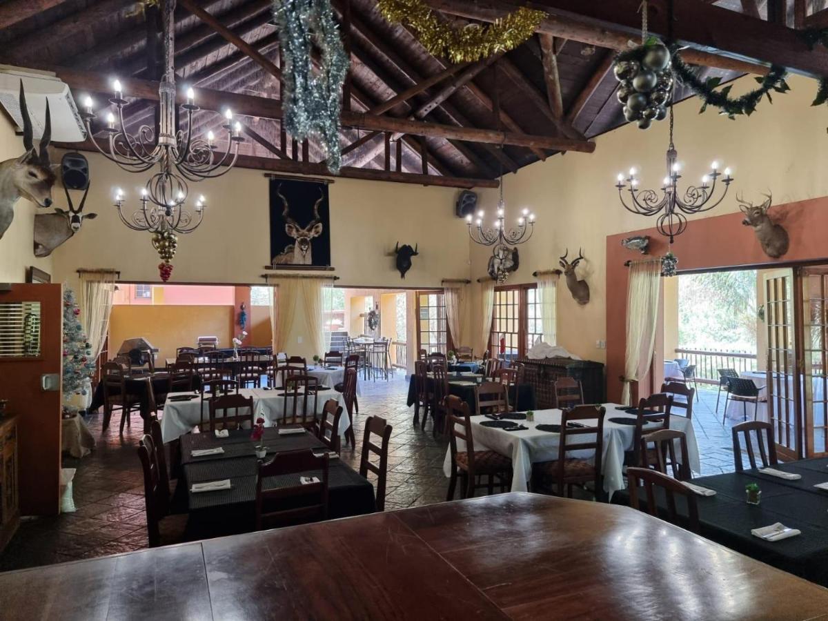 Waterfall Safari Lodge Winterkamp Bagian luar foto
